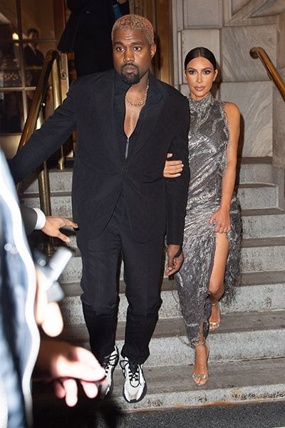 Kim-Kardashian-and-Kanye-West-Walking