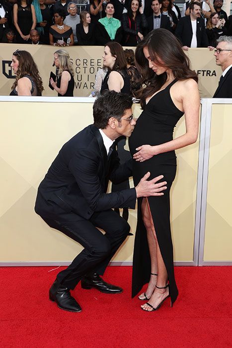 John Stamos se poljublja s Caitlinsovo dojenčko