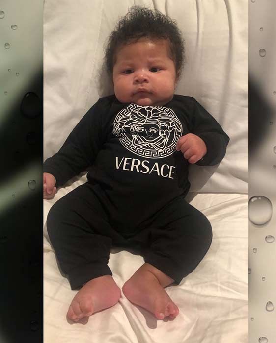 يشارك Nicki Minaj الصورة الأولى لوجه ابنه ويمدح المعجبون الميزة الرائعة