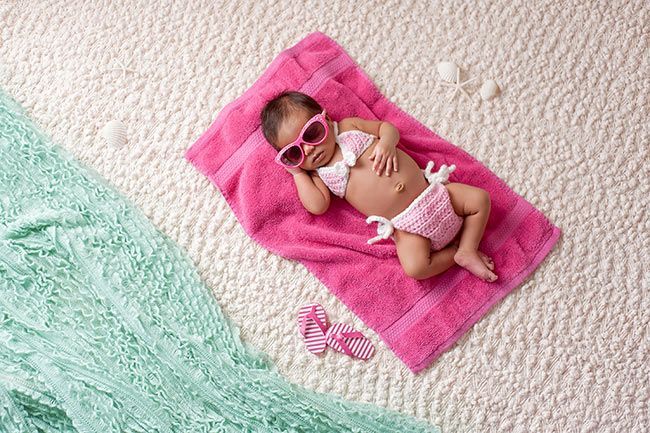 Suosituimmat vinkit, jotka auttavat vauvasi nukkumaan hyvin ja pitämään viileänä kuumalla säällä