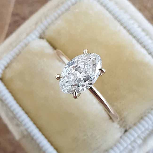 etsy-ovalni-diamantni prstan