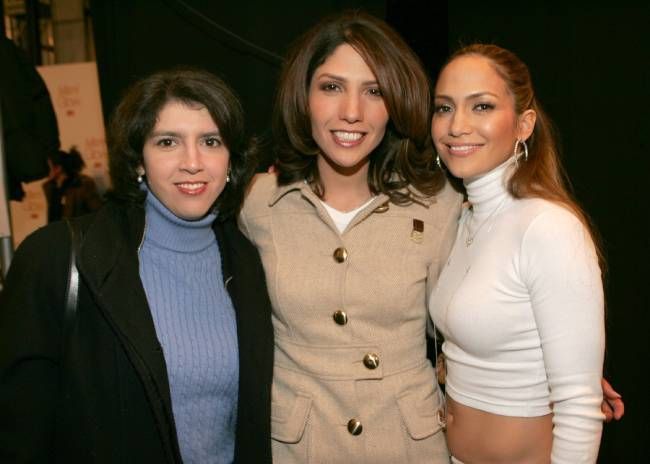 Sestre Jennifer Lopez se redko pojavljajo v čustvenem družinskem filmu