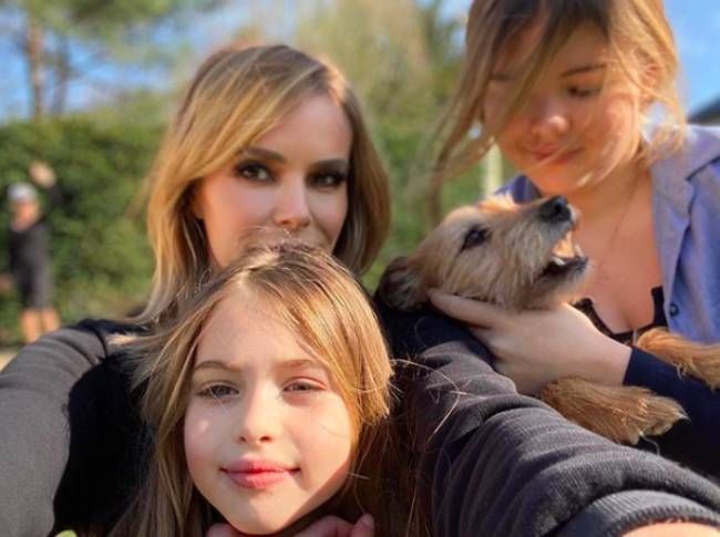 Amanda Holden bricht das Schweigen nach der Enthüllung von Tochter Hollie über Simon Cowells Beziehung