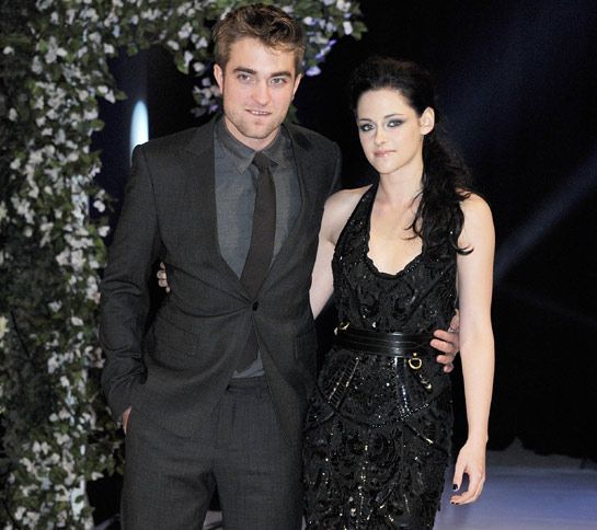 Kristen Stewart kaže Robertu Pattinsonu žao zbog izvještaja o aferama