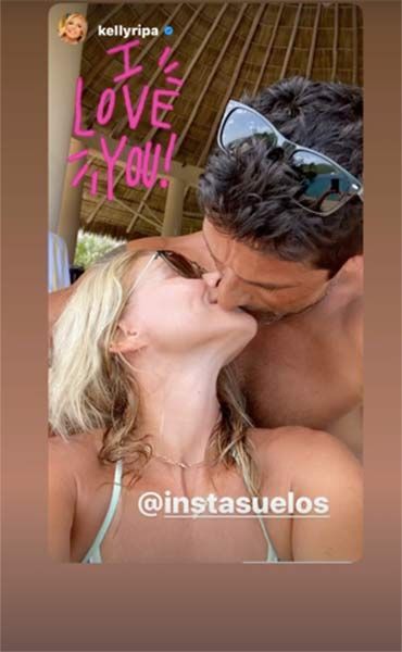 Kelly Ripa jagab intiimseid voodifotode tagasilööke abikaasa Mark Consuelosega