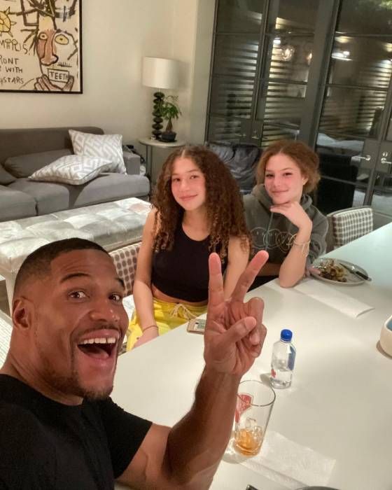 gma-michael-strahan-tribut-nens-bessons