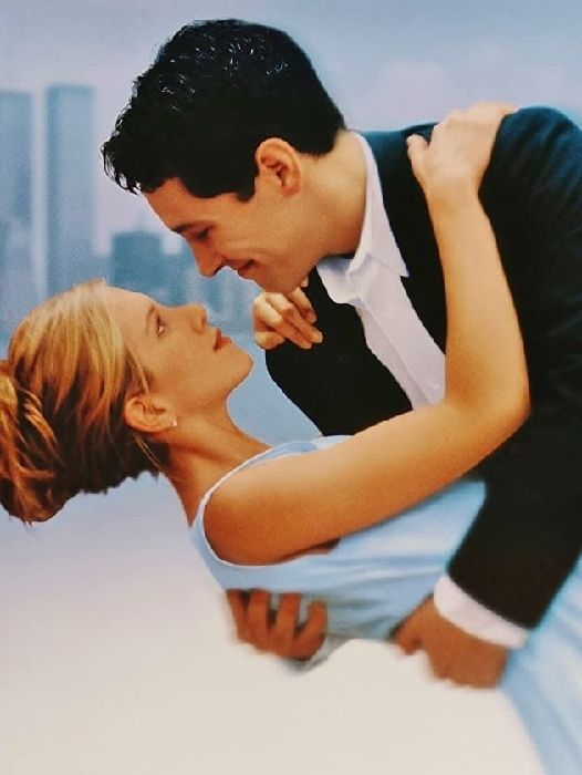 Jennifer Aniston hat eine Kissenschlacht mit Paul Rudd in einem unglaublichen Rückfall