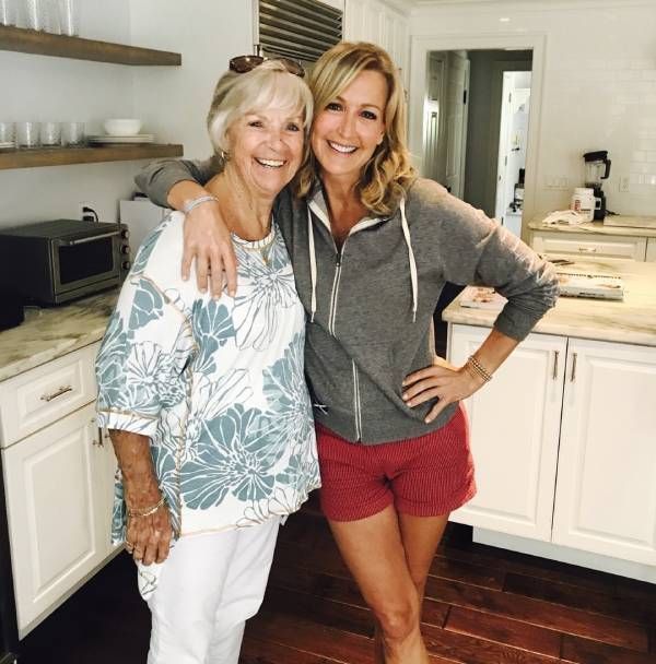 Lara Spencer og mammaen hennes kan være tvillinger i søt ny selfie