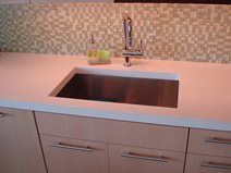 Køkkenvask, firkantet vask, vandhane Arkitektoniske detaljer Evolution Architectural Concrete Essex, CT