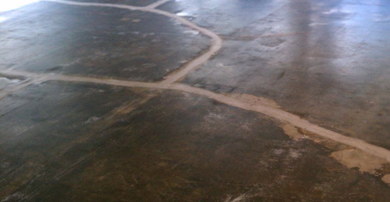 Sitio de subpiso de concreto agrietado Covalt Floor Leveling, Inc. San Juan Capistrano, CA