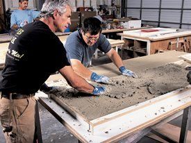 Å lage betongbenkeplater Buddy Rhodes Concrete Products SF, CA