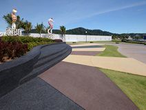 Queensbay, Vrt skulptur, Barvite betonske betonske steze Bomanite Malezija