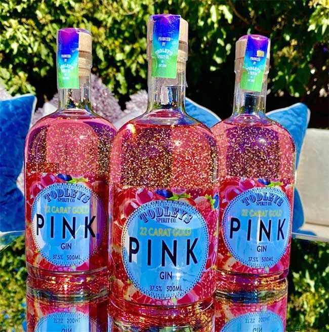 pink-gin-sparkly