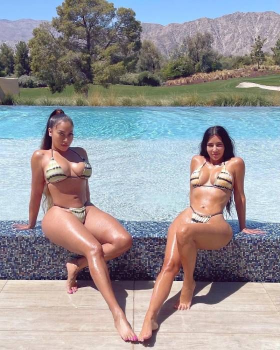 Kim Kardashian ja BFF Lala Anthony topivad triibulistes bikiinides - ja fännid kaotavad selle