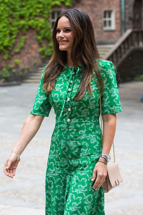 Das ikonische High-Street-Kleid von Prinzessin Sofia von Schweden hat gerade ein großes Upgrade für 2021 erhalten