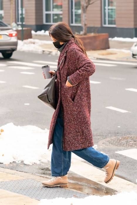 Katie Holmes upravo je nosila omiljene čizme za snijeg Kate Middleton
