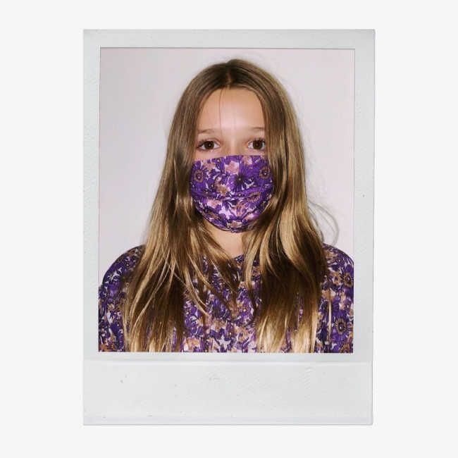 Harper Beckham vijolična maska ​​za obraz