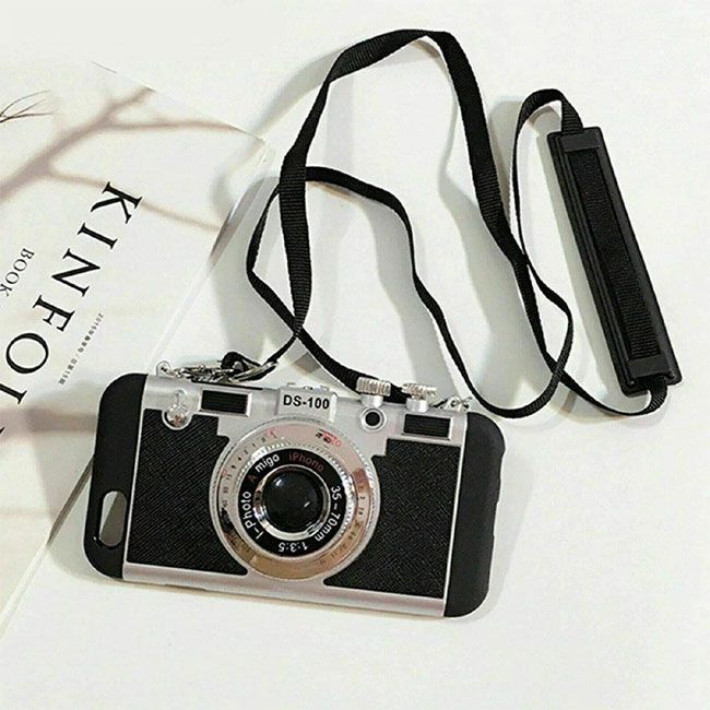 Liebte Emily in Paris' Vintage-Kamera-Handyhülle? Holen Sie sich eine für 9 £, bevor sie ausverkauft sind