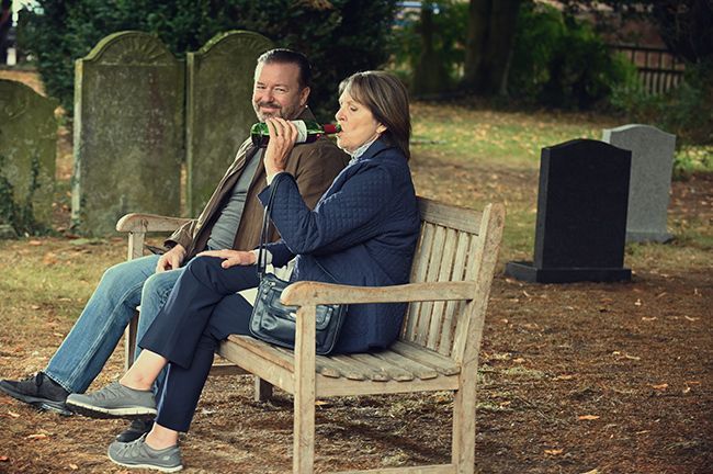 Kijkers vertrokken in tranen na het zien van de emotionele tweede serie van Ricky Gervais' After Life